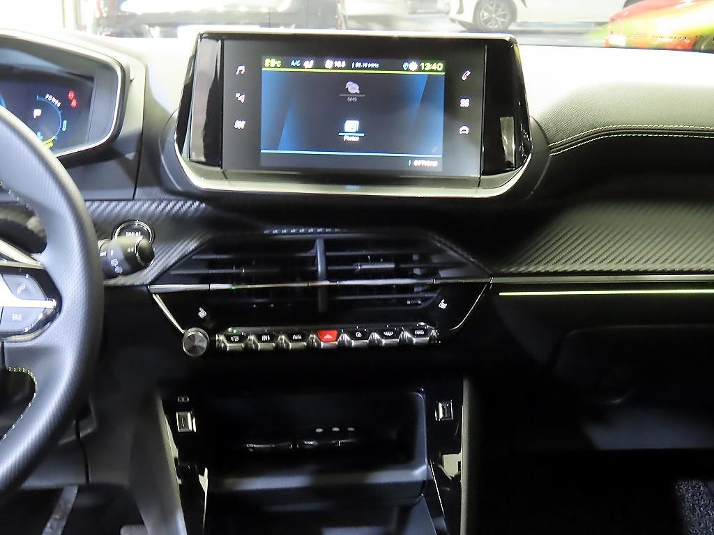 푸조 2008 e-2008 알뤼르 이미지 11