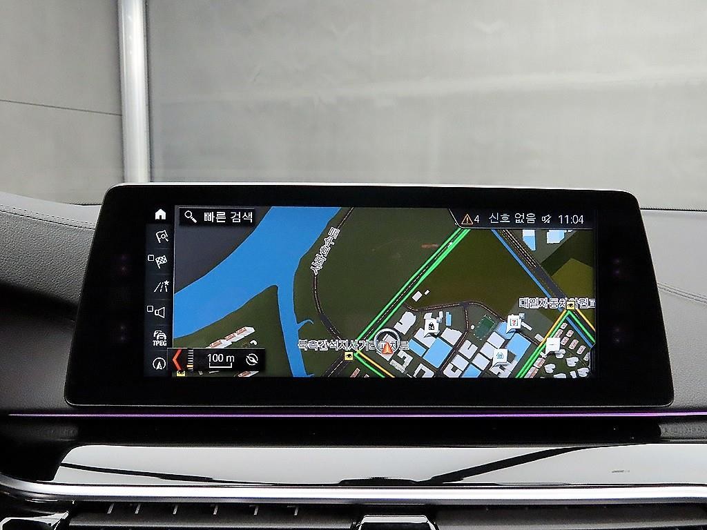 BMW 5시리즈 5시리즈 (G30) 520d 럭셔리 스페셜 에디션 이미지 15