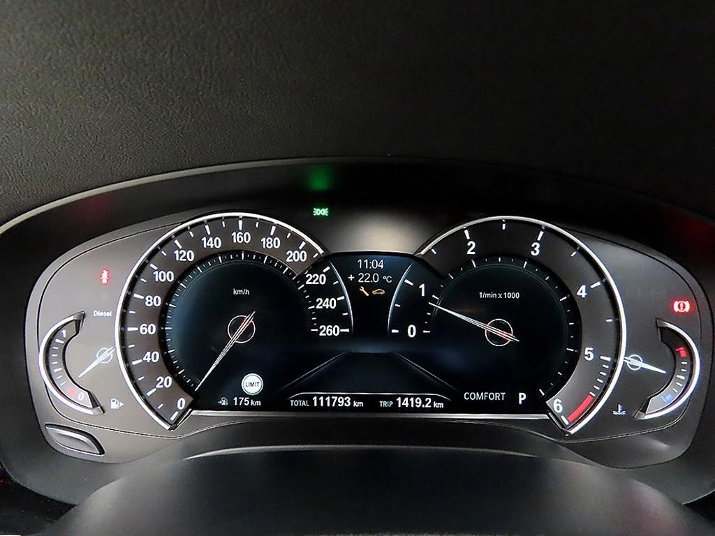 BMW 5시리즈 5시리즈 (G30) 520d 럭셔리 스페셜 에디션 이미지 8