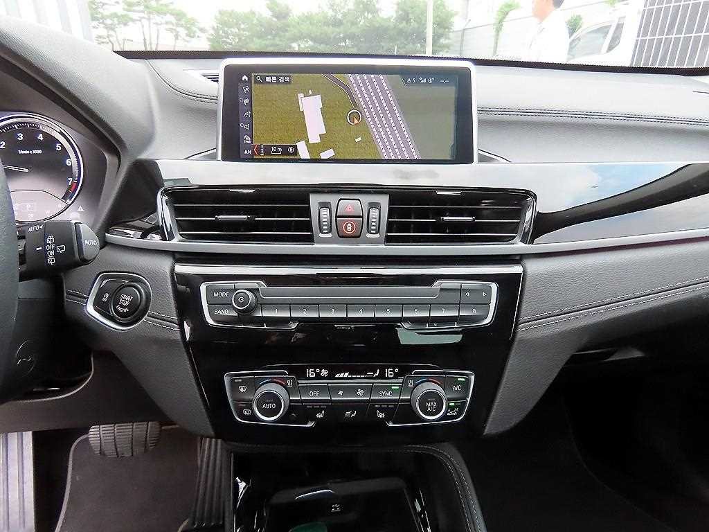 BMW X1 X1 (F48) xDrive 20i xLine 이미지 11