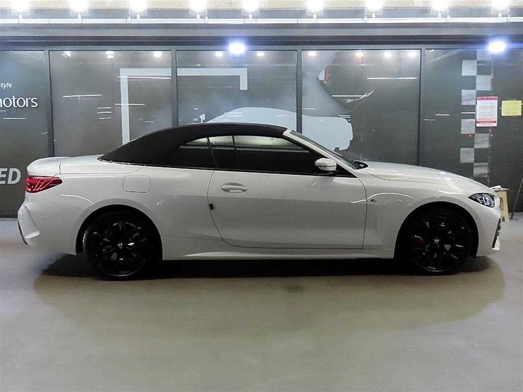 BMW 4시리즈 4시리즈 (G22) 420i 컨버터블 M 스포츠 이미지 3