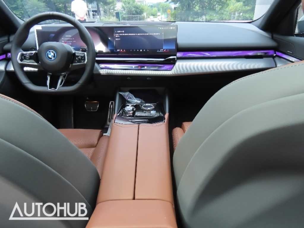 BMW 5시리즈 5시리즈 (G60) 530e M 스포츠 이미지 16