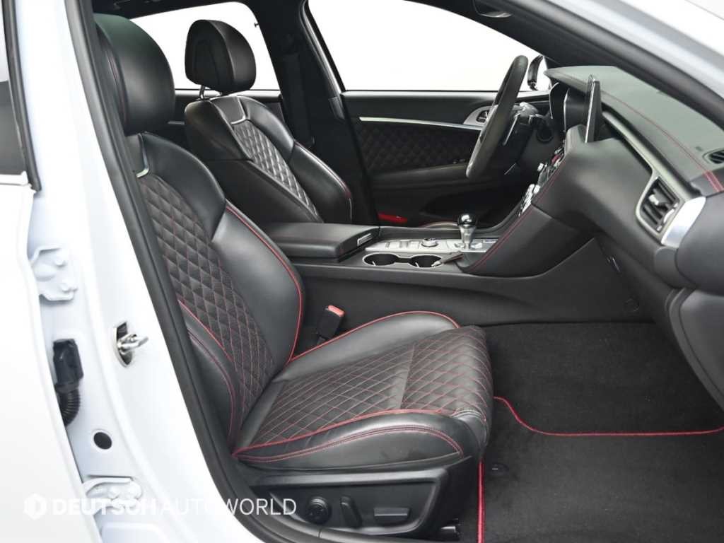 제네시스 G70 2.0T AWD 스포츠 패키지 이미지 10