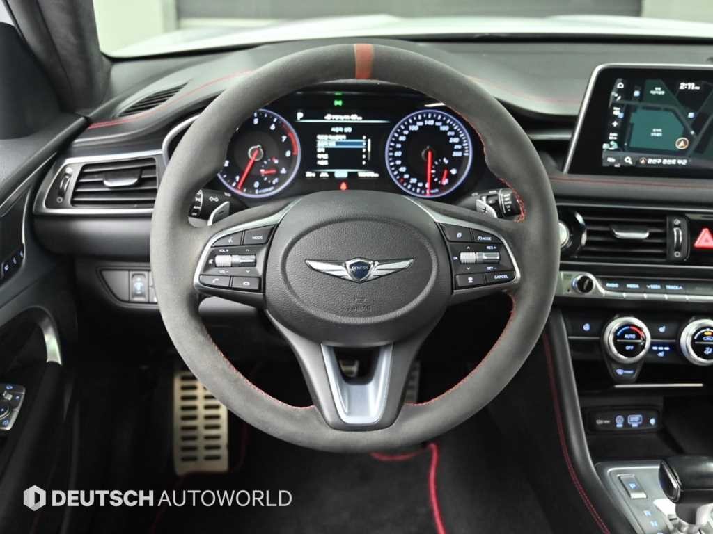 제네시스 G70 2.0T AWD 스포츠 패키지 이미지 13