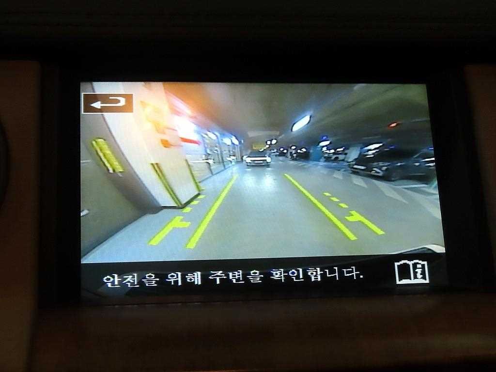 랜드로버 디스커버리 디스커버리4 3.0 SDV6 SE 이미지 14
