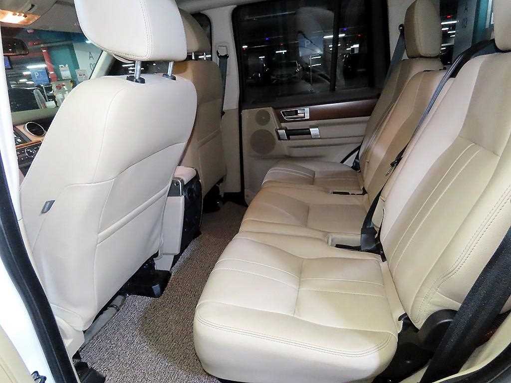랜드로버 디스커버리 디스커버리4 3.0 SDV6 SE 이미지 7