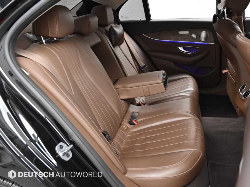 벤츠 E 클래스 E-클래스 W213 E300 4MATIC 익스클루시브 이미지 12