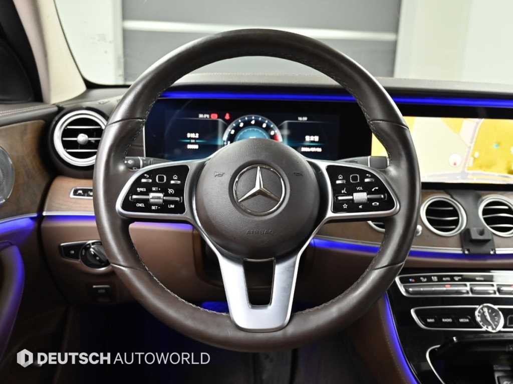 벤츠 E 클래스 E-클래스 W213 E300 4MATIC 익스클루시브 이미지 13