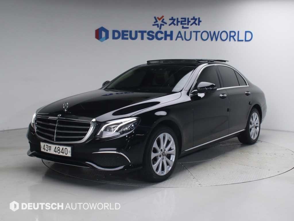 벤츠 E 클래스 E-클래스 W213 E300 4MATIC 익스클루시브 이미지 2