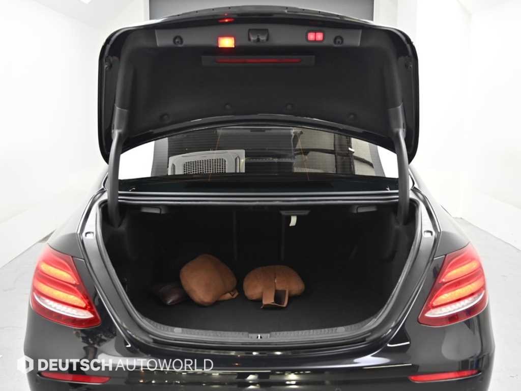 벤츠 E 클래스 E-클래스 W213 E300 4MATIC 익스클루시브 이미지 20