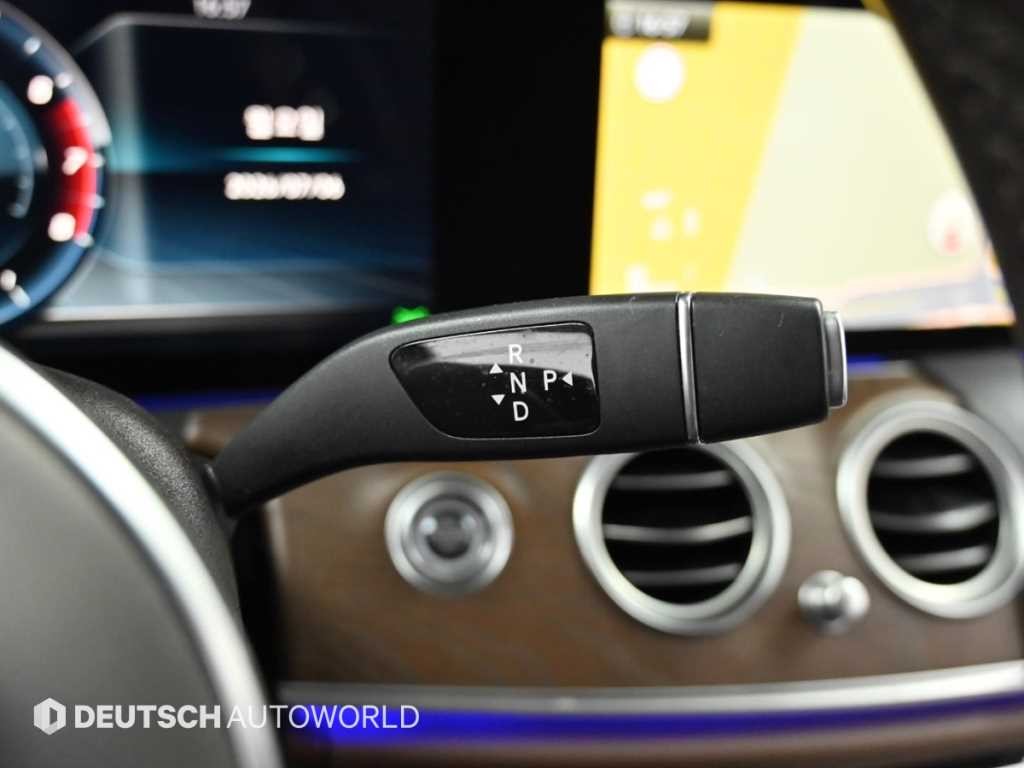 벤츠 E 클래스 E-클래스 W213 E300 4MATIC 익스클루시브 이미지 9
