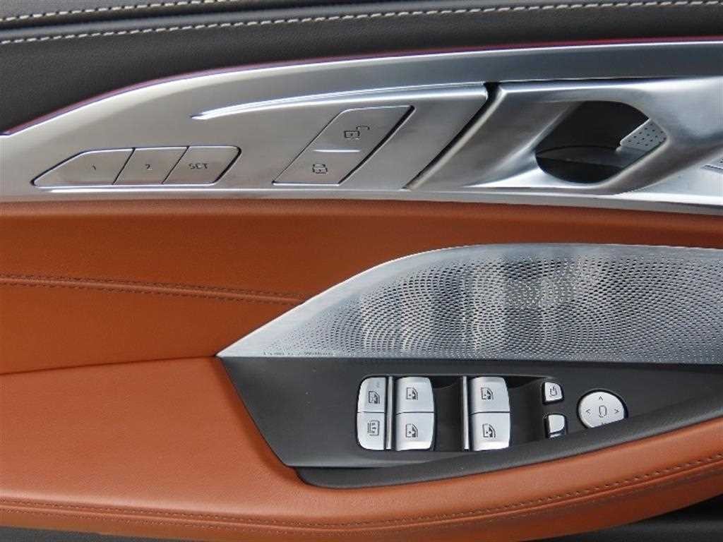 BMW 8시리즈 8시리즈 (G15) M850i xDrive 그란 쿠페 이미지 12