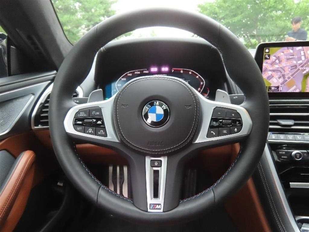BMW 8시리즈 8시리즈 (G15) M850i xDrive 그란 쿠페 이미지 16