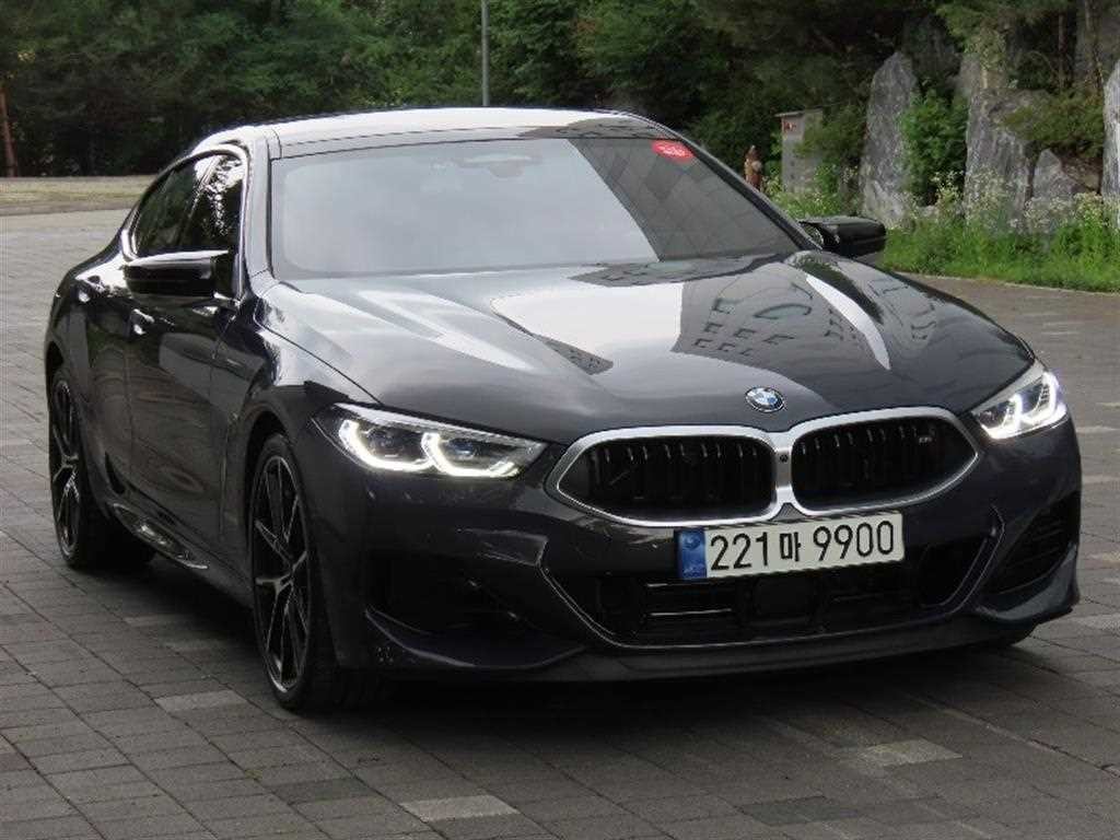 BMW 8시리즈 8시리즈 (G15) M850i xDrive 그란 쿠페 이미지 2