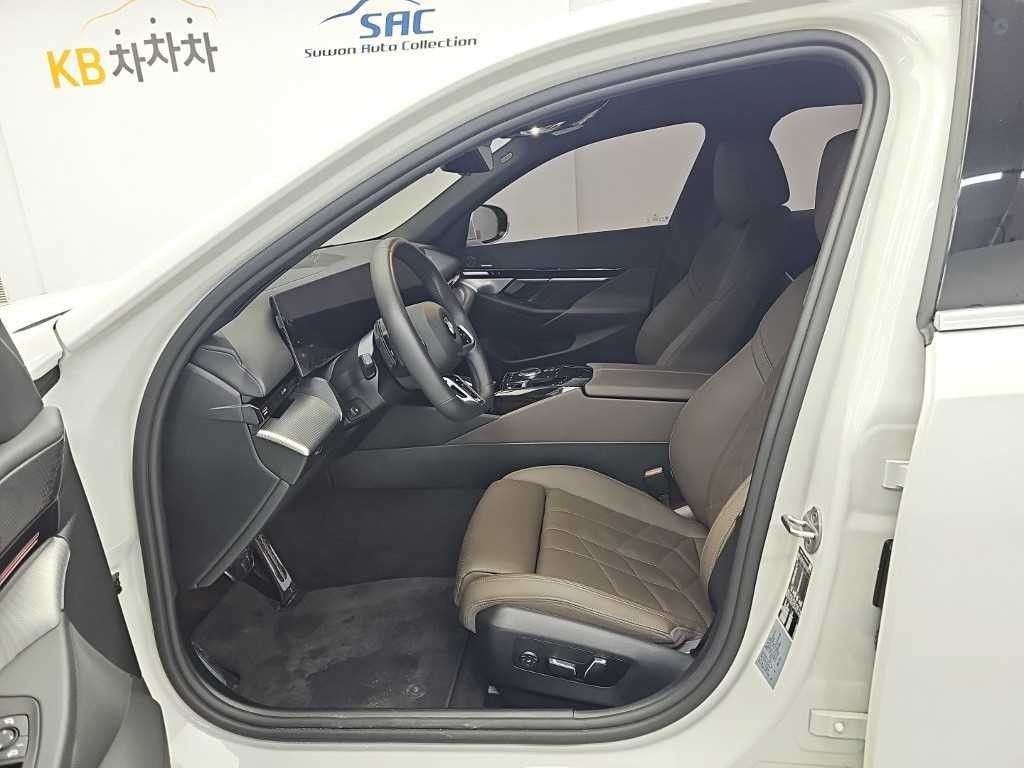 BMW 5시리즈 5시리즈 (G60) 523d M 스포츠 이미지 11