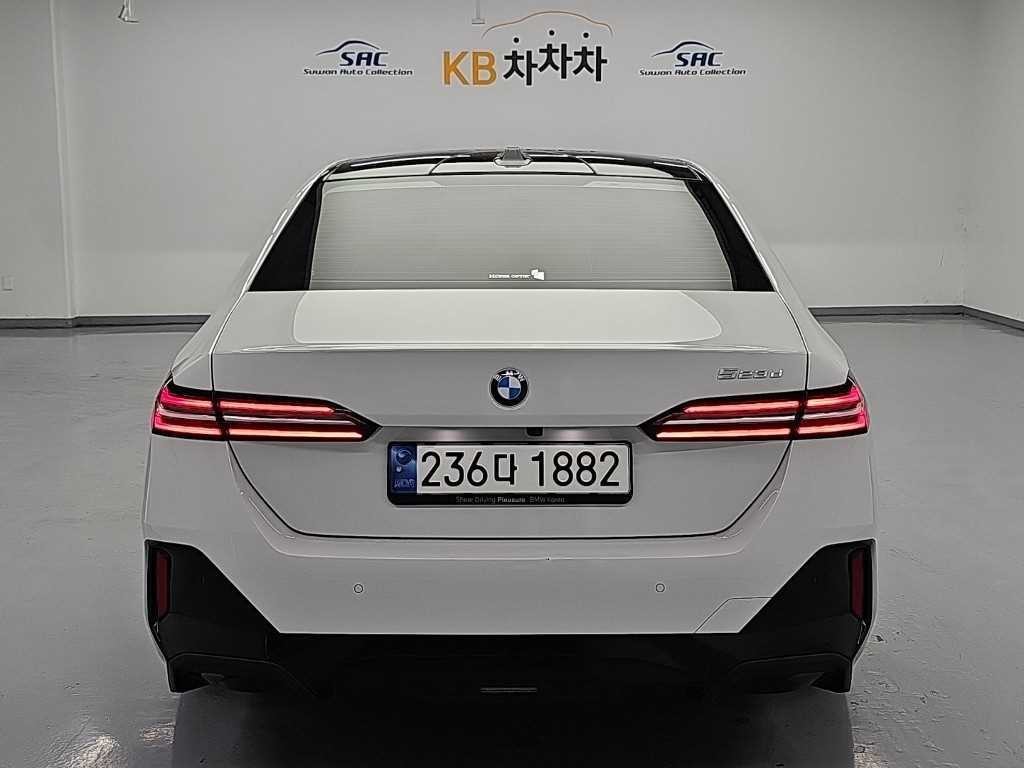 BMW 5시리즈 5시리즈 (G60) 523d M 스포츠 이미지 3