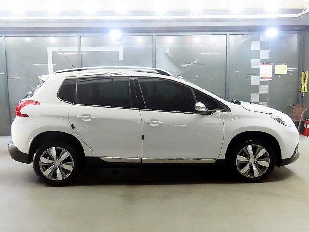 푸조 2008 1.6 E-HDI 펠린 L 이미지 3