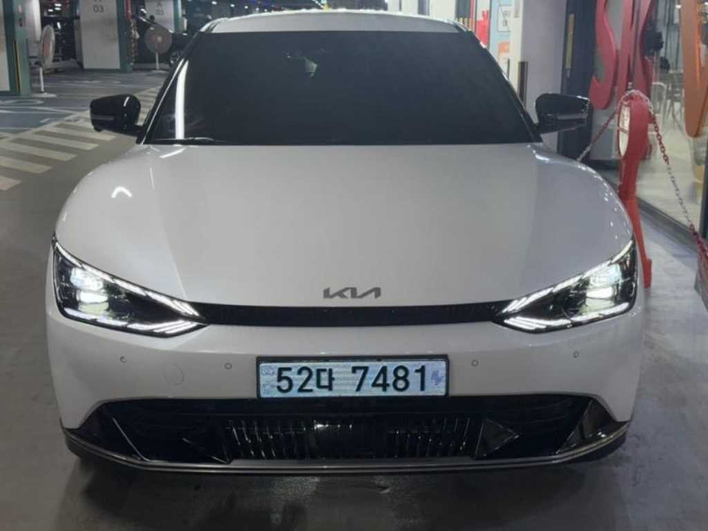 기아 EV6 롱레인지 어스 이미지 1