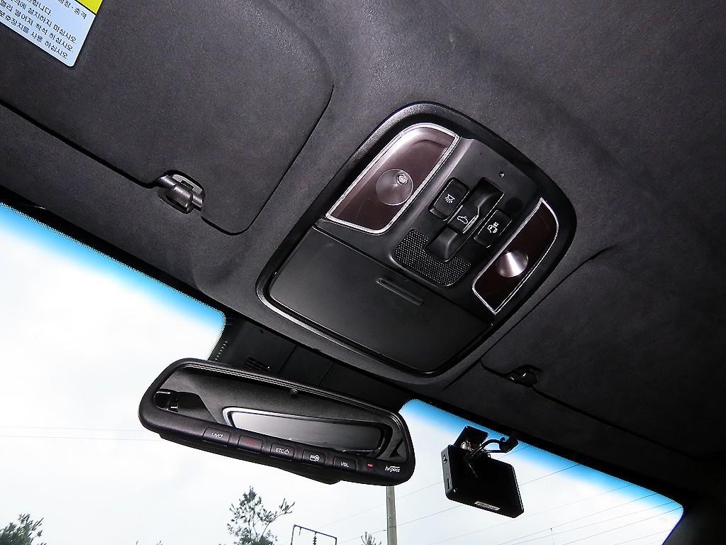 기아 스팅어 디젤 2.2 AWD 플래티넘 이미지 14