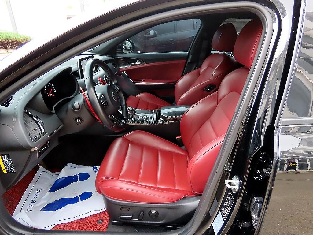 기아 스팅어 디젤 2.2 AWD 플래티넘 이미지 5