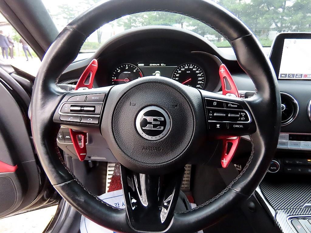 기아 스팅어 디젤 2.2 AWD 플래티넘 이미지 8