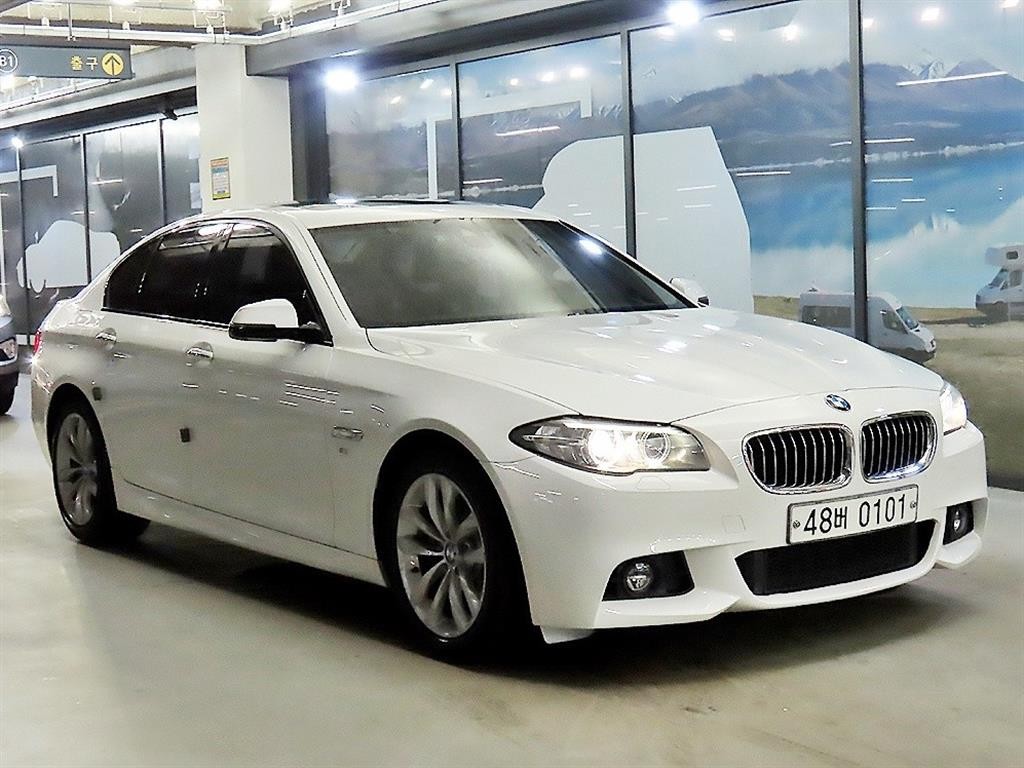 BMW 5시리즈 5시리즈 (F10) 528i M 에어로 다이나믹 이미지 1