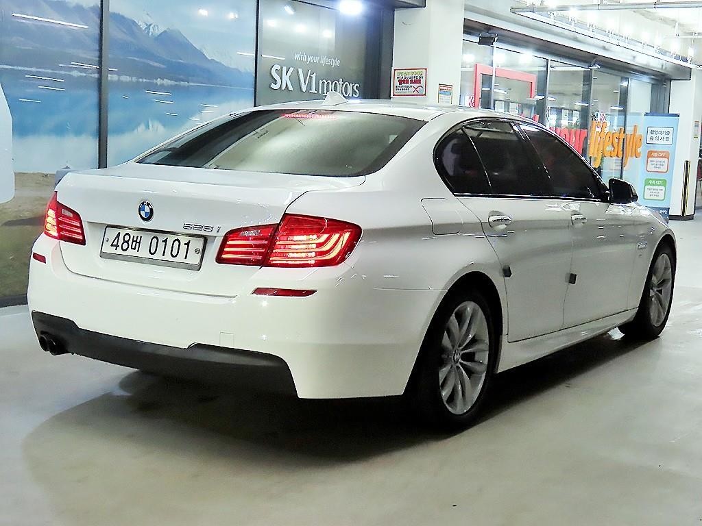 BMW 5시리즈 5시리즈 (F10) 528i M 에어로 다이나믹 이미지 4