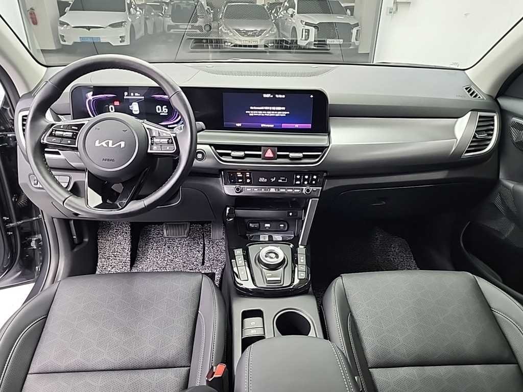 기아 셀토스 더 뉴 셀토스 가솔린 2.0 2WD 프레스티지 이미지 7
