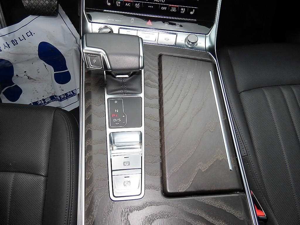 아우디 A6 A6 (C8) 40 TDI 콰트로 프리미엄 이미지 11