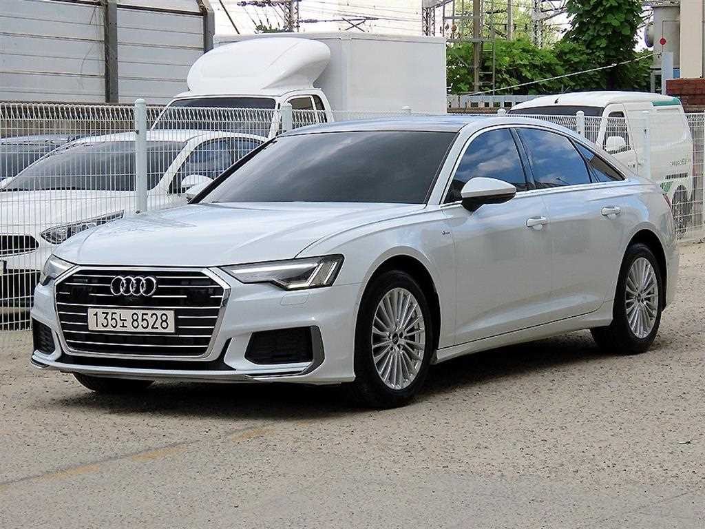 아우디 A6 A6 (C8) 40 TDI 콰트로 프리미엄 이미지 2