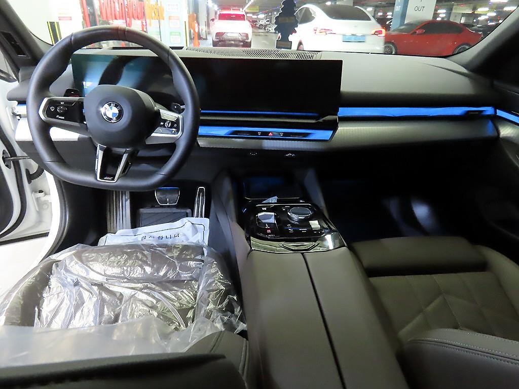 BMW 5시리즈 5시리즈 (G60) 520i M 스포츠 이미지 10