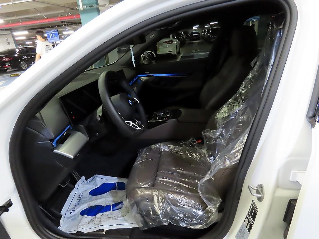 BMW 5시리즈 5시리즈 (G60) 520i M 스포츠 이미지 6