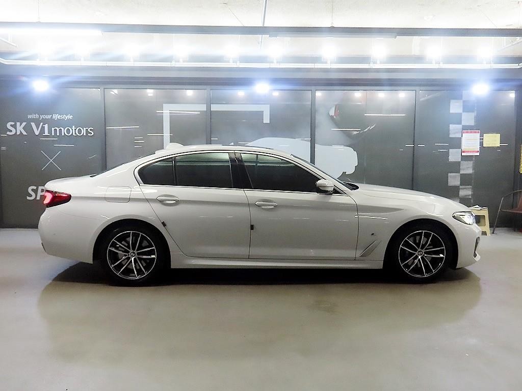 BMW 5시리즈 5시리즈 (G30) 523d M 스포츠 이미지 3