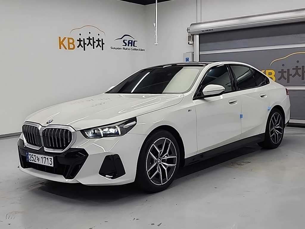 BMW 5시리즈 5시리즈 (G60) 520i M 스포츠 이미지 1