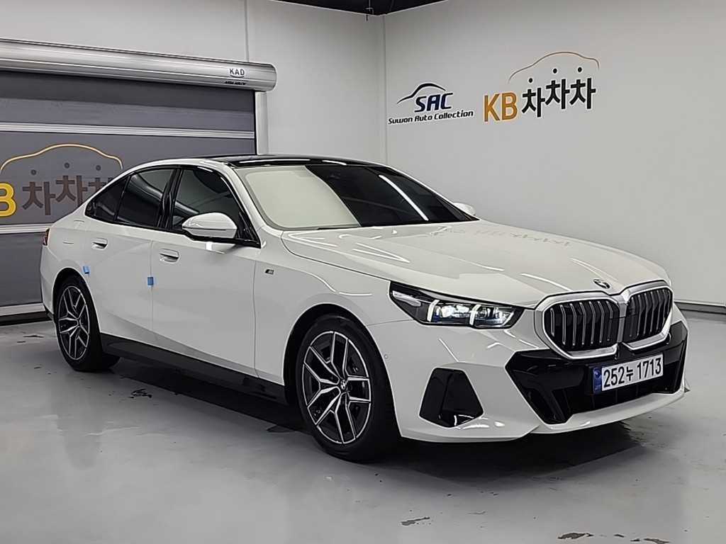 BMW 5시리즈 5시리즈 (G60) 520i M 스포츠 이미지 4