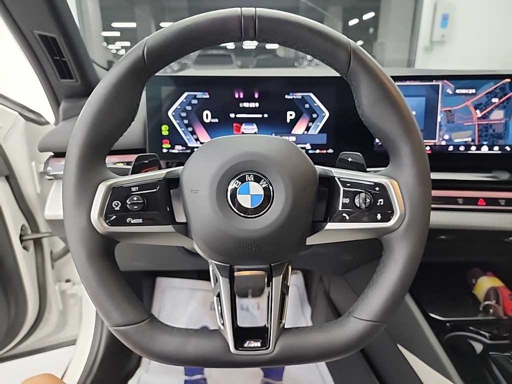 BMW 5시리즈 5시리즈 (G60) 520i M 스포츠 이미지 9