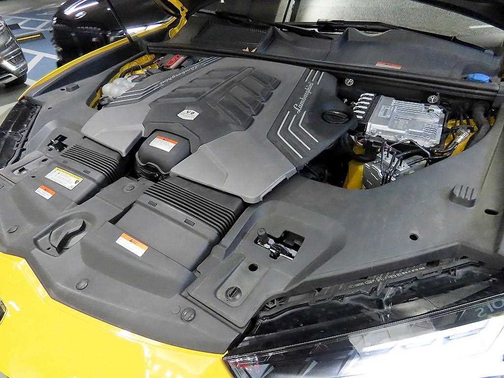 람보르기니 우루스 4.0 V8 퍼포만테 이미지 19