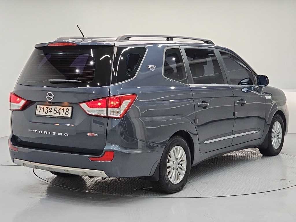 KG모빌리티(쌍용) 코란도 코란도투리스모 4WD TX 플러스 이미지 4