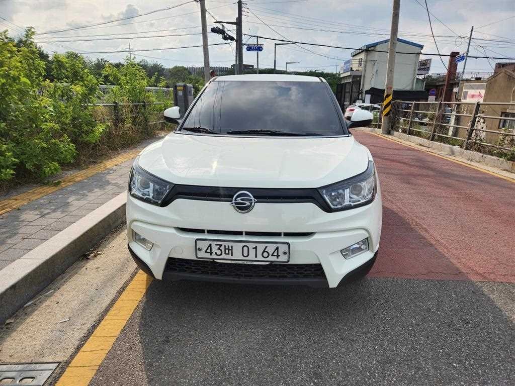 KG모빌리티(쌍용) 티볼리 디젤 4WD 1.6 TX 이미지 1