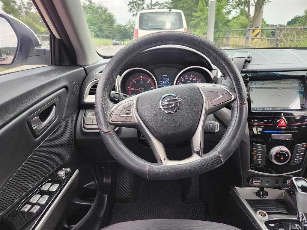 KG모빌리티(쌍용) 티볼리 디젤 4WD 1.6 TX 이미지 8
