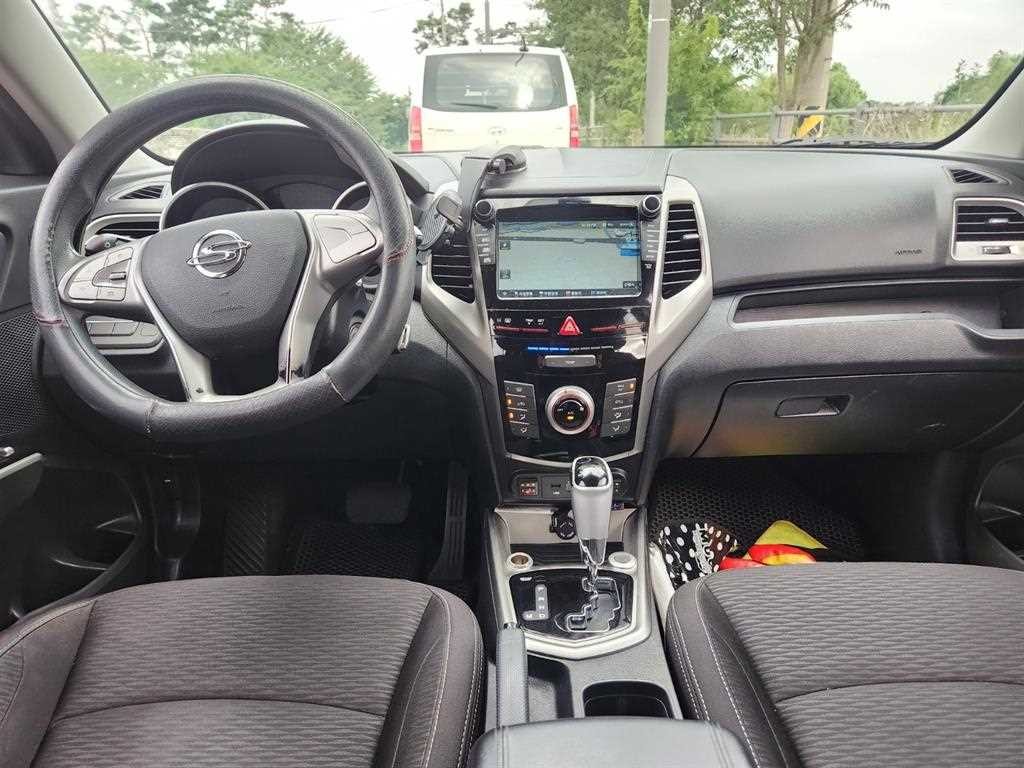 KG모빌리티(쌍용) 티볼리 디젤 4WD 1.6 TX 이미지 9