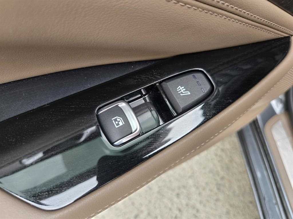 기아 K8 2.5 2WD 노블레스 라이트 이미지 17