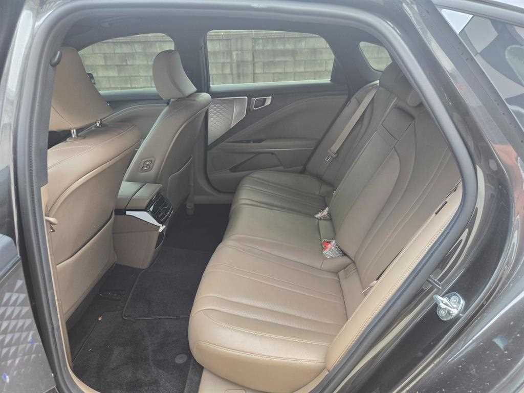 기아 K8 2.5 2WD 노블레스 라이트 이미지 6