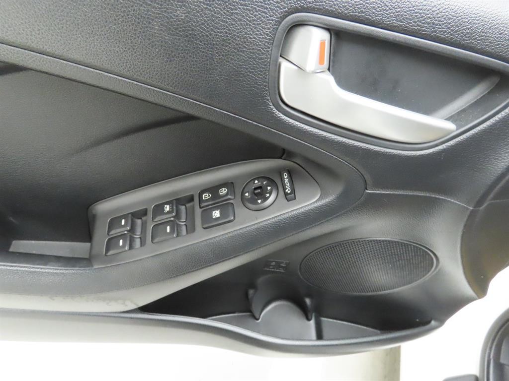 기아 K3 1.6 GDI 트렌디 이미지 11