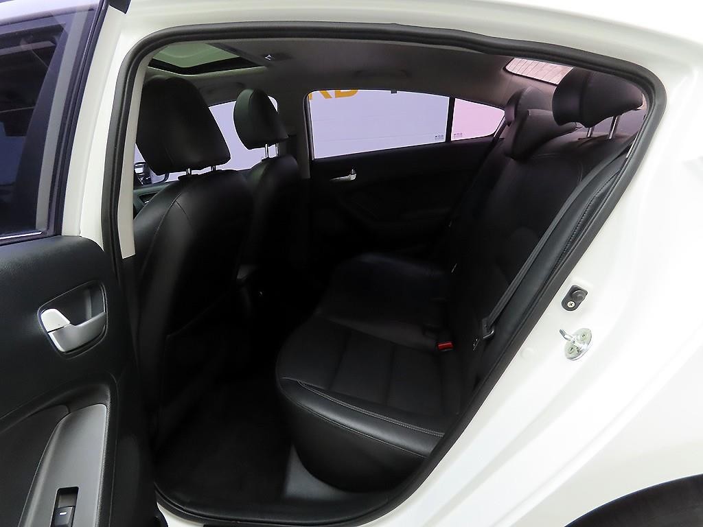 기아 K3 1.6 GDI 트렌디 이미지 13