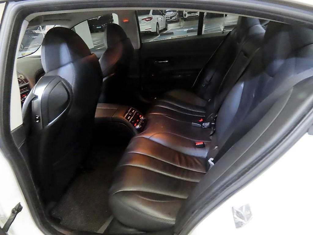 BMW 6시리즈 6시리즈 (F12) 640 그란쿠페 d xDrive 그란쿠페 이미지 7