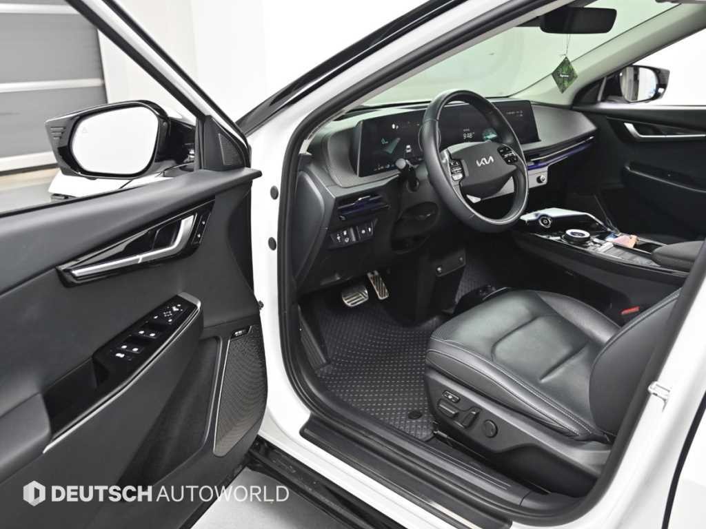 기아 EV6 롱레인지 AWD 어스 이미지 11