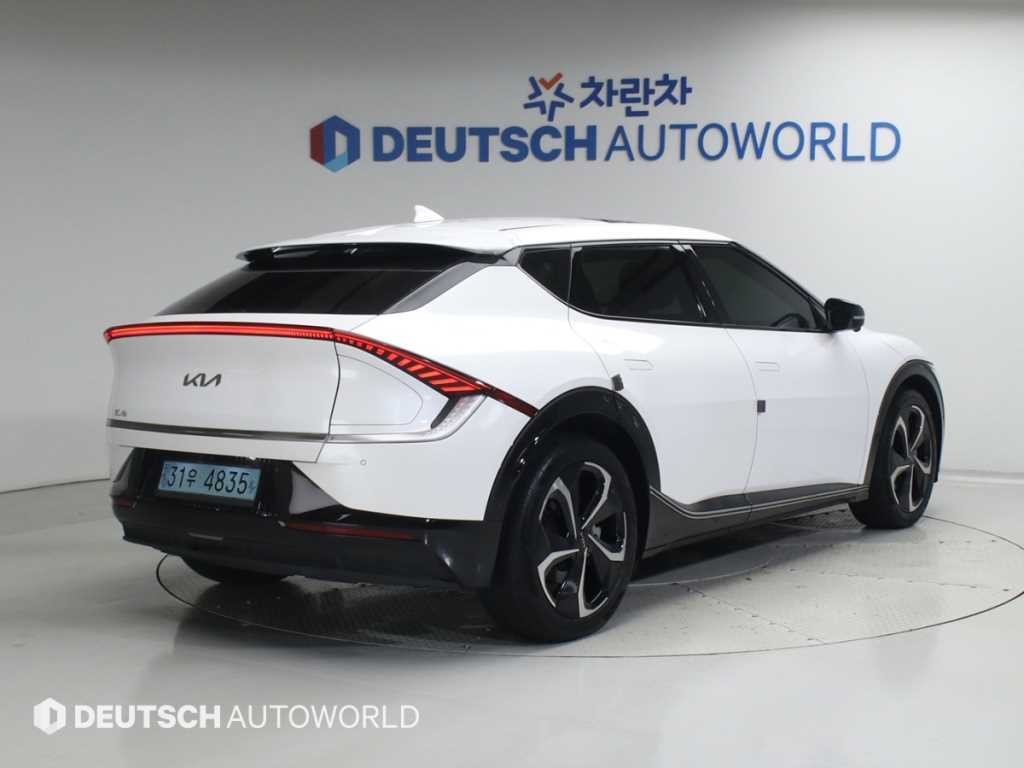 기아 EV6 롱레인지 AWD 어스 이미지 3