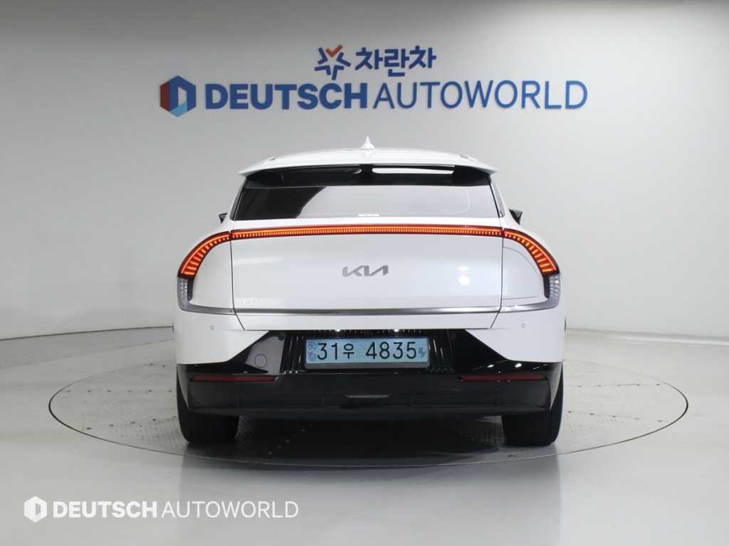 기아 EV6 롱레인지 AWD 어스 이미지 4