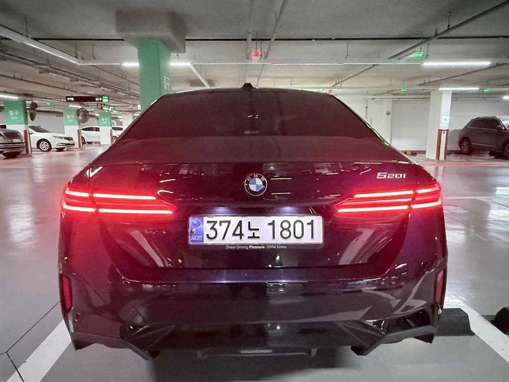 BMW 5시리즈 5시리즈 (G60) 520i M 스포츠 이미지 9